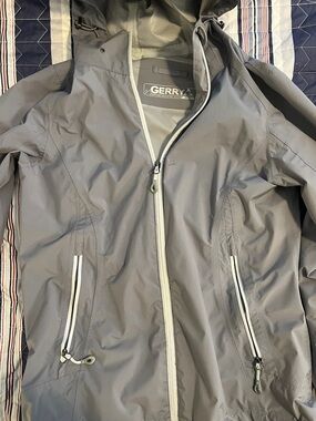 Gerry Weber Men's Hooded Raincoat in Light Gray with White Trim